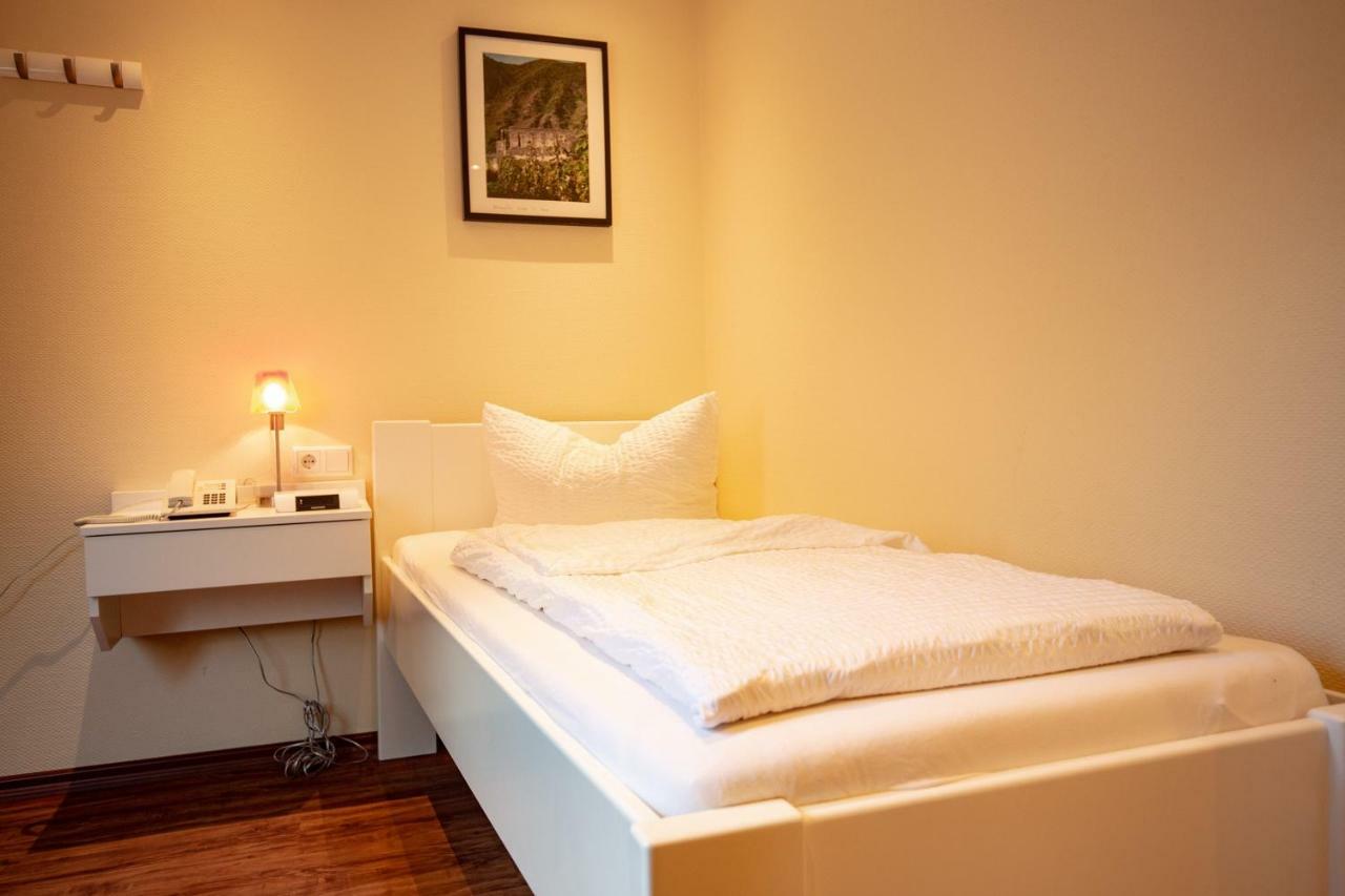 Hotel Mosella บุลลาย ภายนอก รูปภาพ